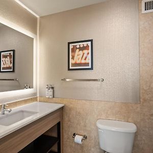 Executive Suite Non-Smoking